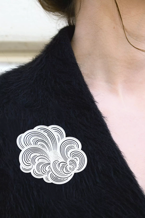 Mist Magnetic Brooch