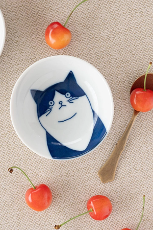 Japanese Cat Sauce Dish