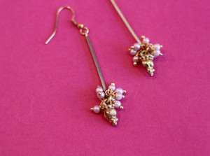 Bar and Pearl Cluster Earring Bar and Pearl Cluster Earring