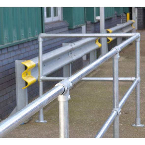 Ezyrail - End stanchion w/ Base Fixing Plate - Galvanised Or Yellow