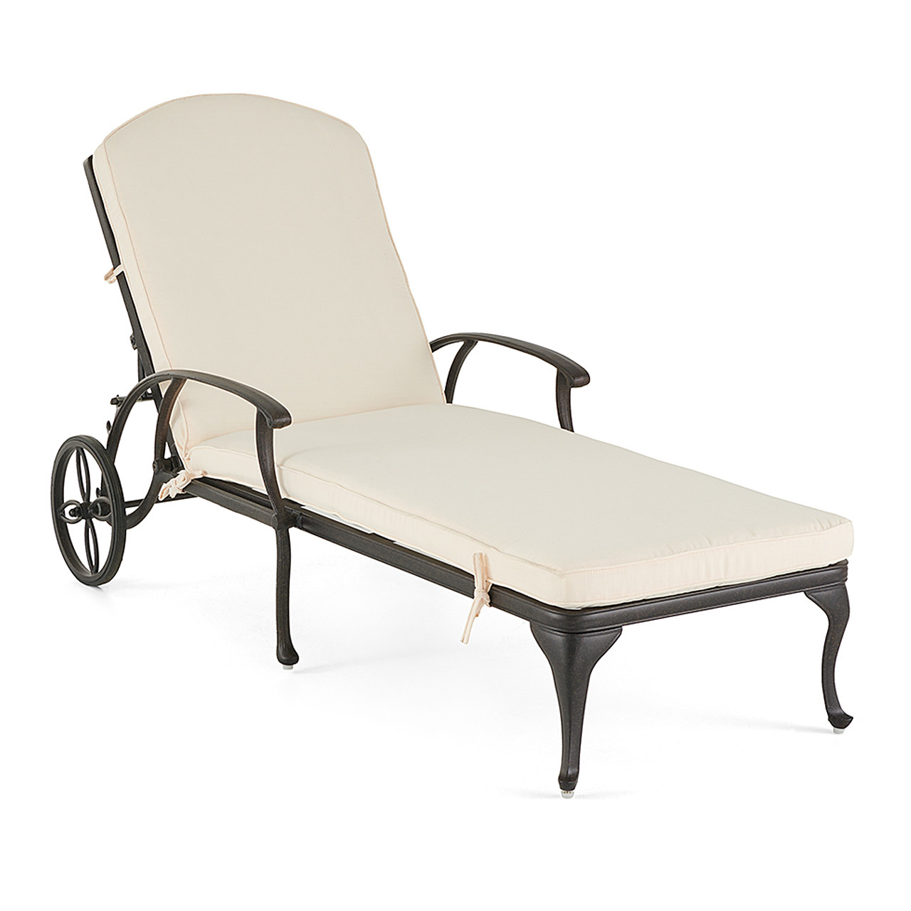 cast aluminium chaise lounge