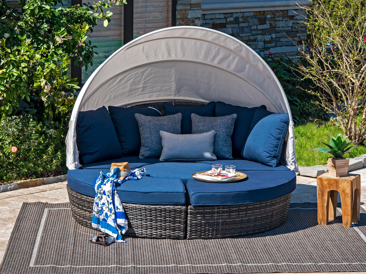 Contempo Husk Outdoor Wicker and Spectrum Indigo Cushion 4 Pc. Daybed with Canopy