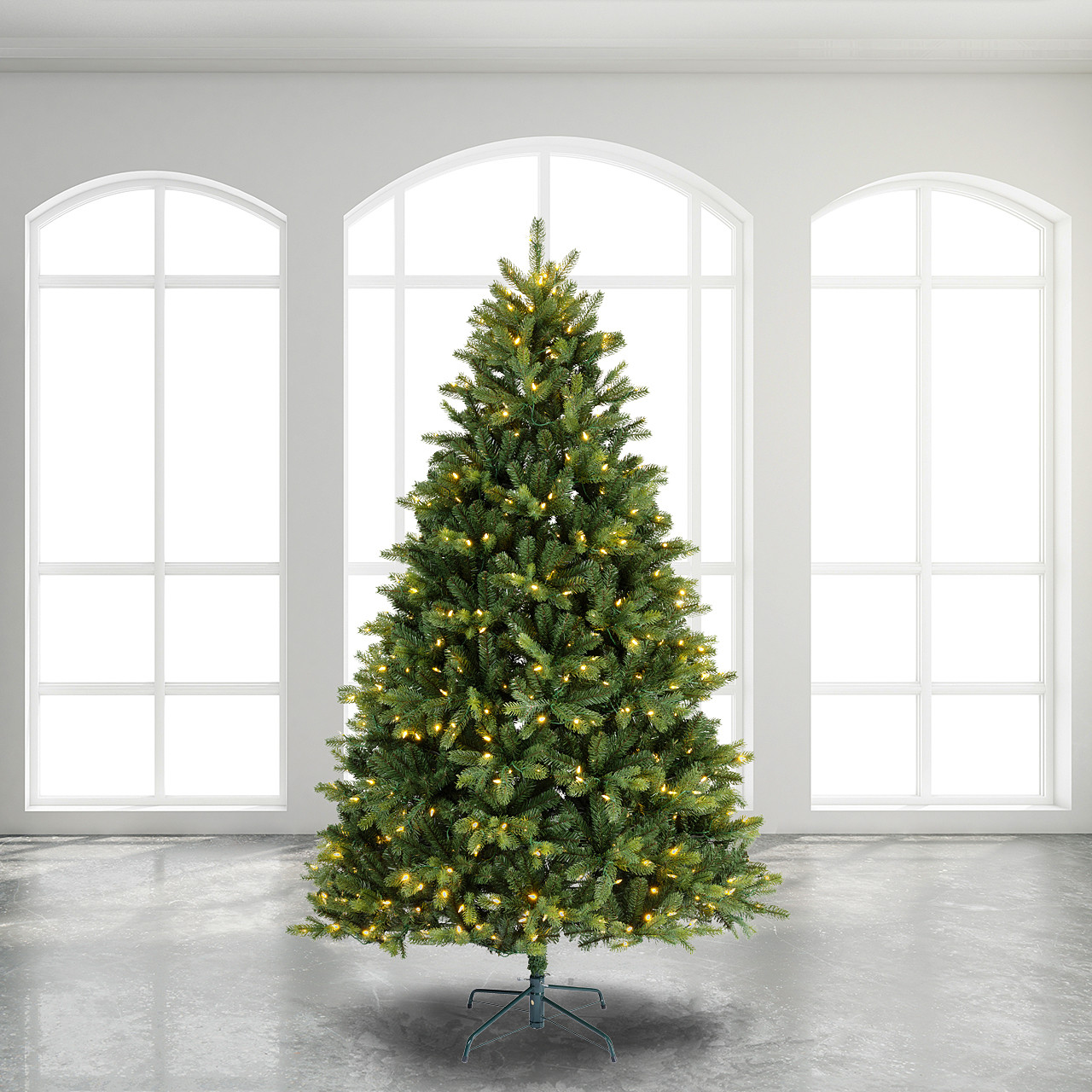 7.4 ft. Freiberg Pine Classic Christmas Tree with 740 Dual LED