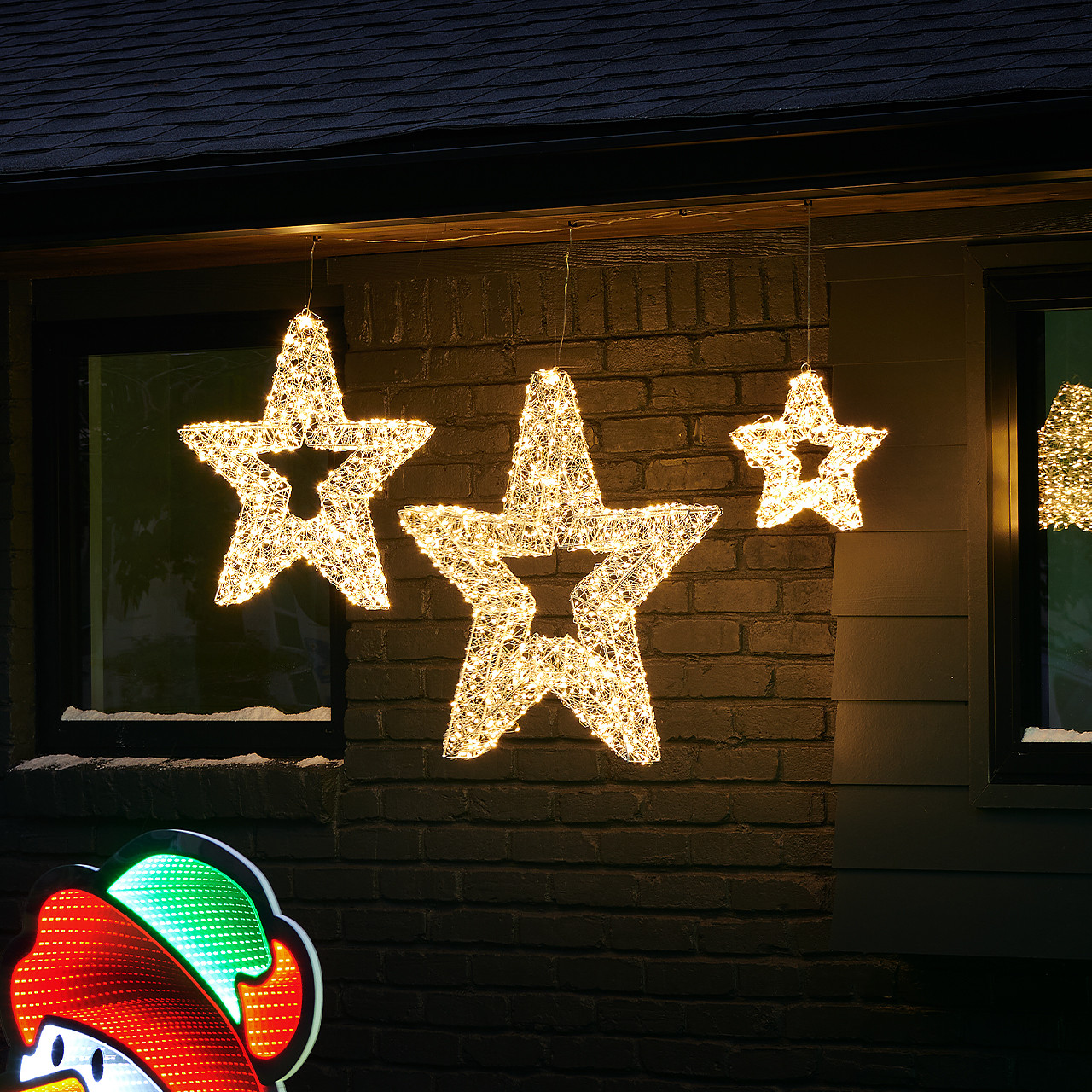 22.8 in. Framed Star with 720 Mirco Warm White LED Lights