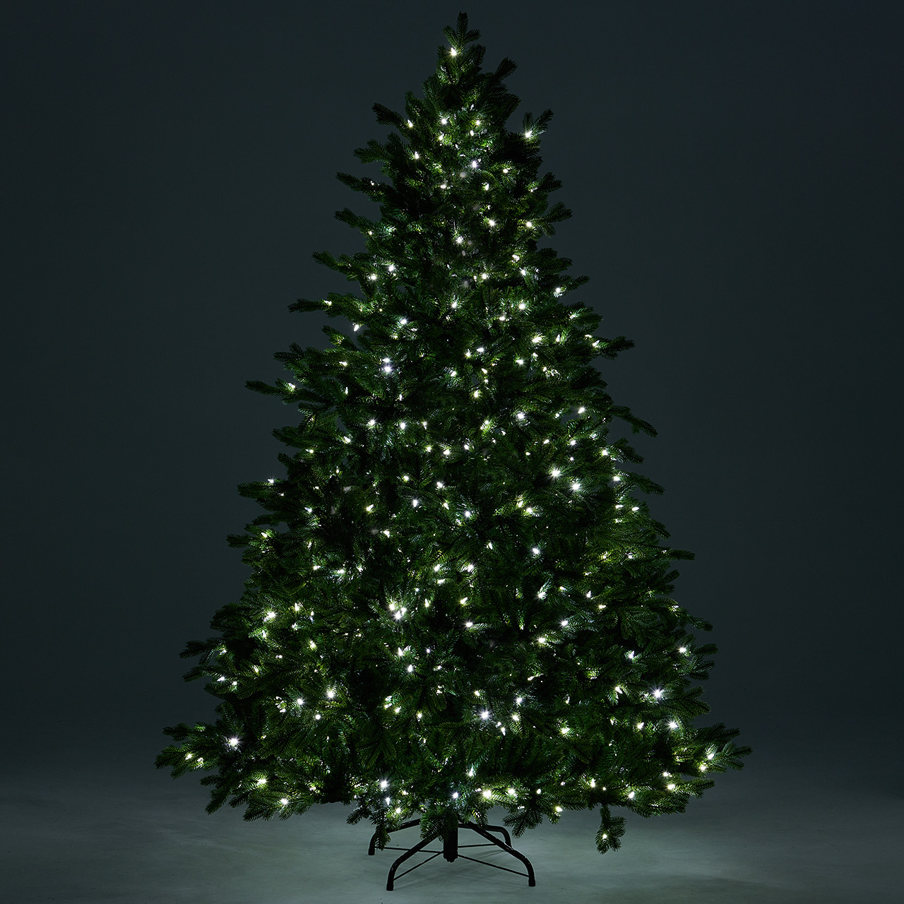 7.5 ft. Noble Fir Full Christmas Tree with 1000 Twinkling LED