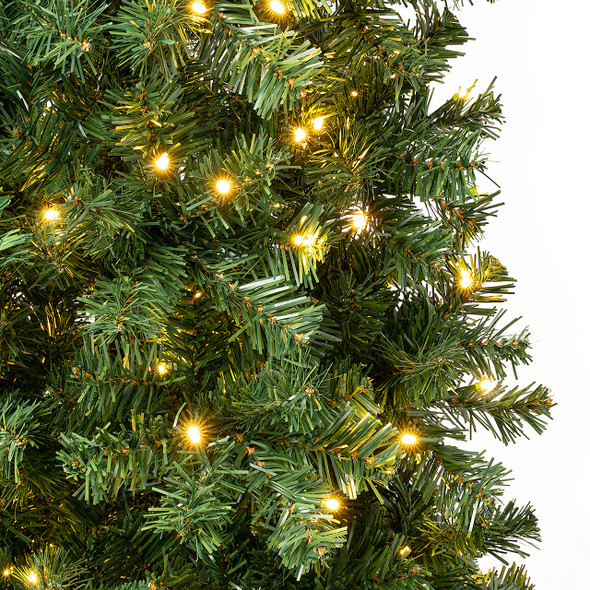 National Tree Company 6 ft. Linden Spruce Christmas Tree with 250 LED Lights