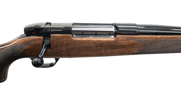 Weatherby Mark V Deluxe 25 Creedmoor Bolt Action Rifle 22 inch