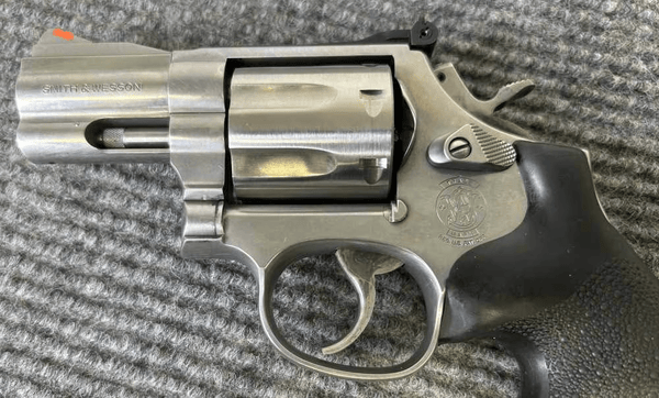 Smith & Wesson 686-4 7-Shot Double Action Revolver w/ 2.5" Barrel - .357MAG