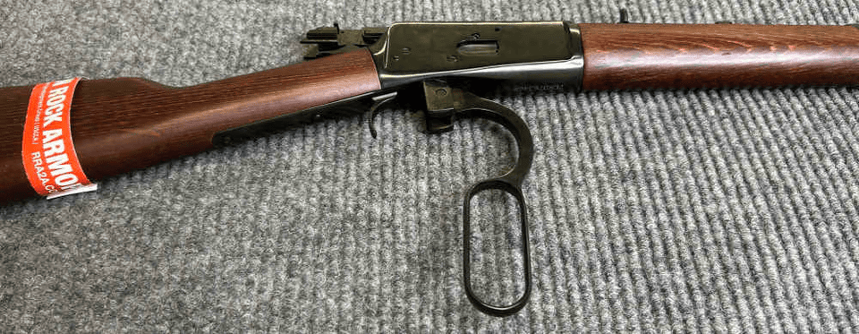 Good Condition -  Rossi R92 Lever Action Rifle w/ 20" Barrel - 44MAG