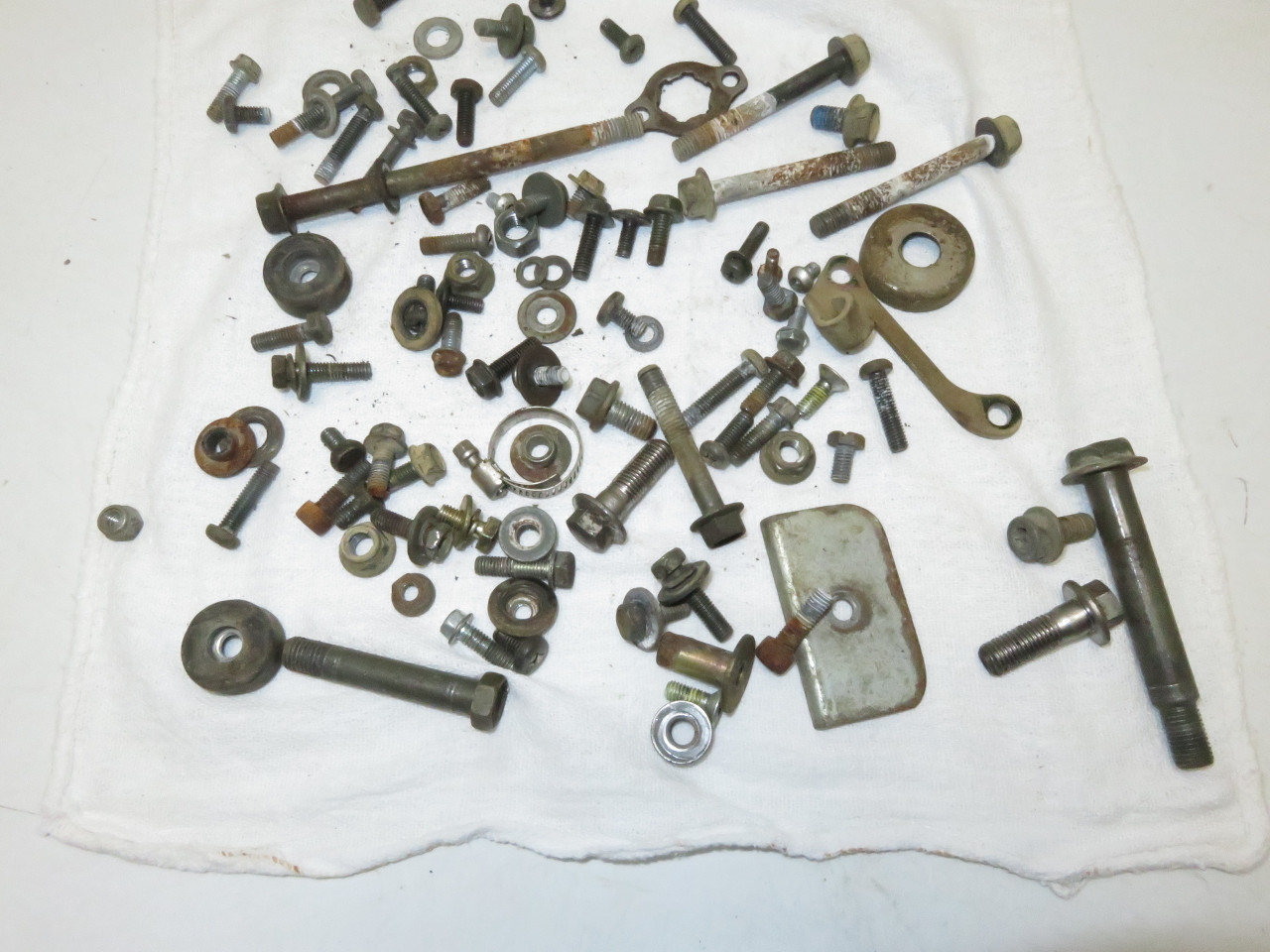 Yamaha TTR25 1999-2004 Hardware Bolt Screws Nuts Engine Motor Mounts Sprocket