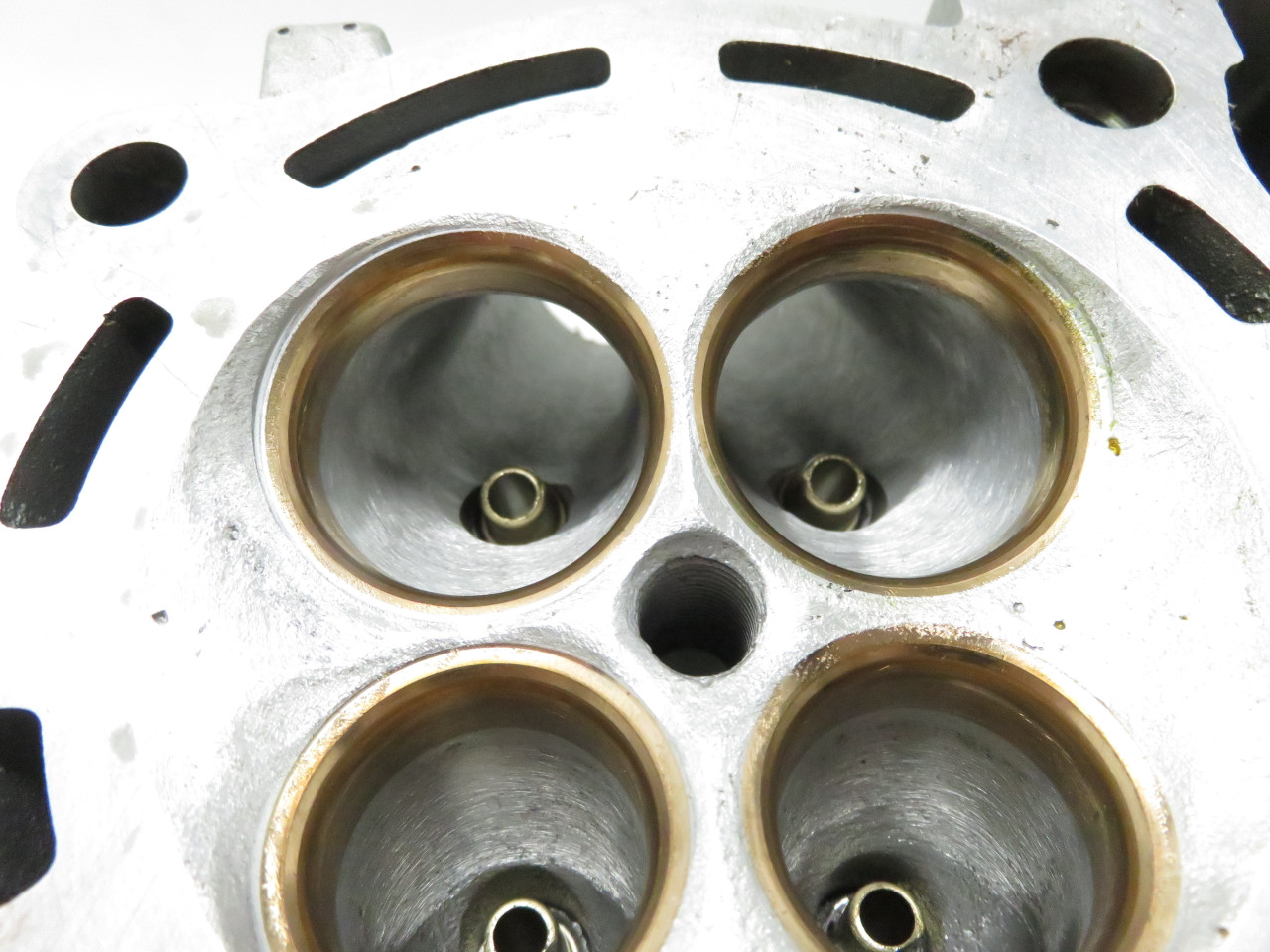 Yamaha YZ250F 2017  1SM-11101-19-00 CYLINDER HEAD ASSY