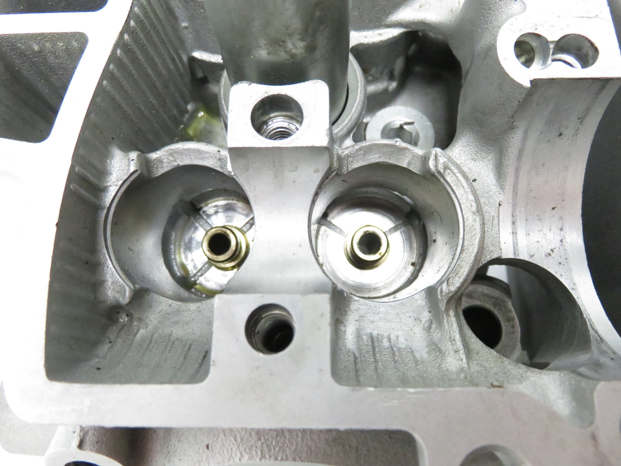 Yamaha YZ250F 2017  1SM-11101-19-00 CYLINDER HEAD ASSY