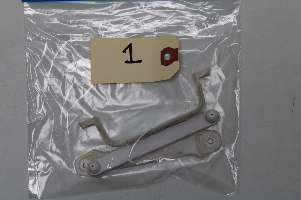 Cycra Number Plate Front Brake Line Guide