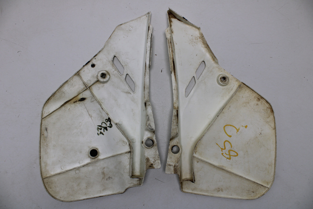 CR125 1989 Side Covers Number Plates Plastic