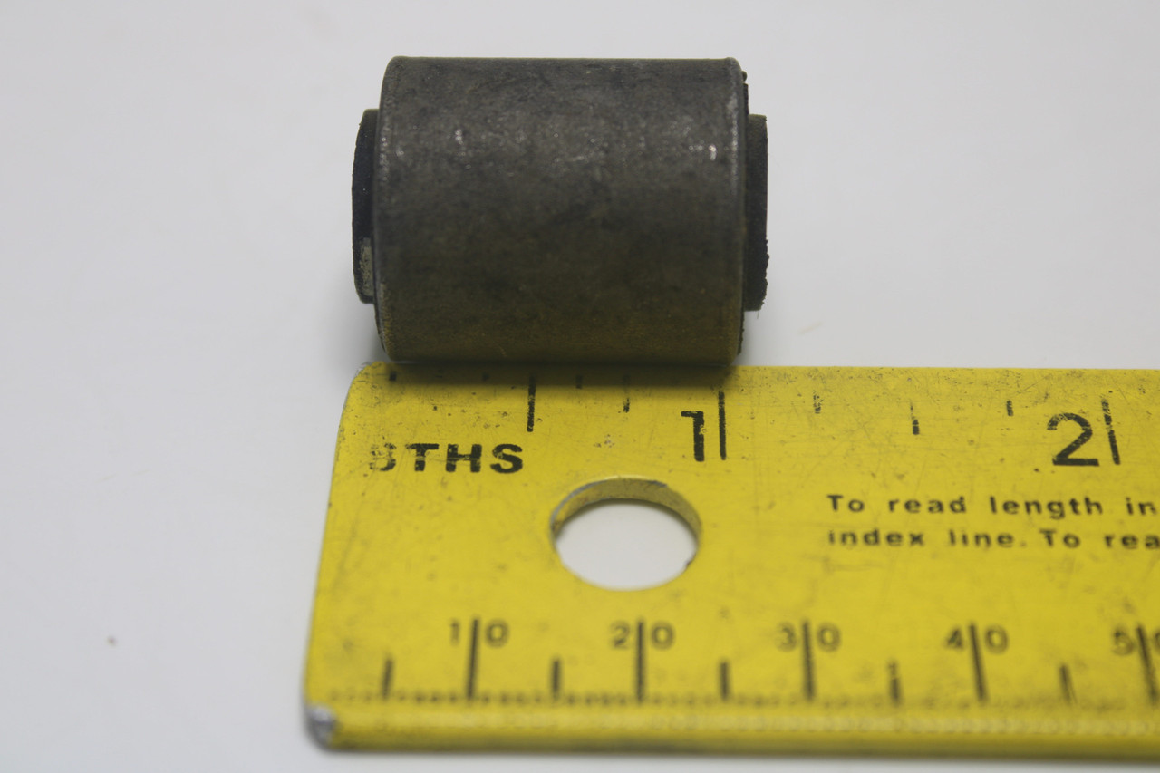 Triumph NOS T140 TSX TR7 Footrest Metalastic Bush 60-7333