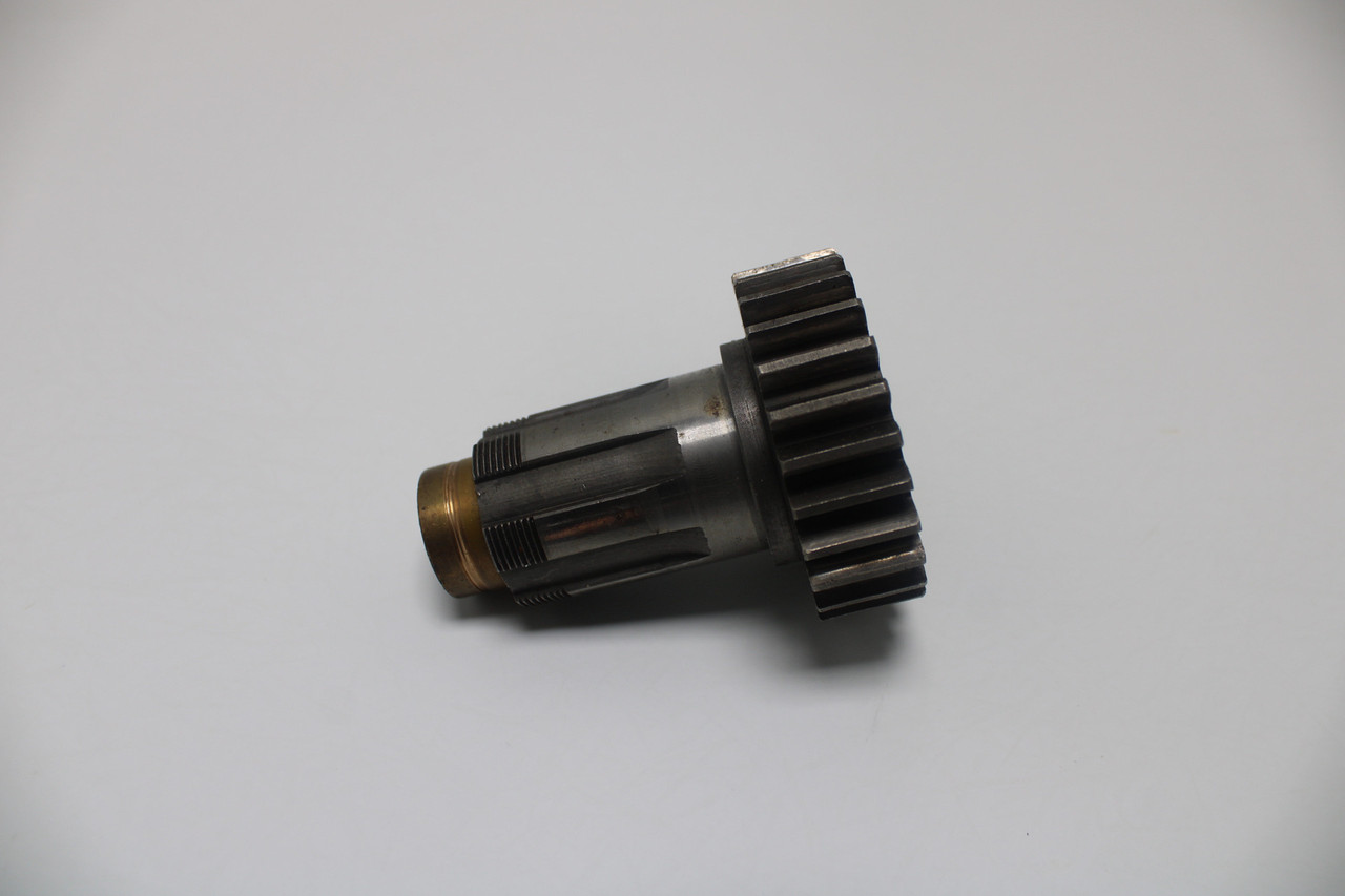 NOS Triumph Trident T150  4 Speed Mainshaft 4th Gear 26T 57-2176
