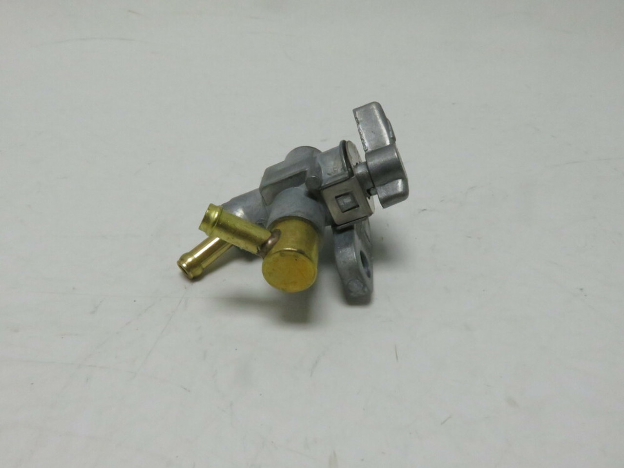 Yamaha V-MAX 500 8CR-1249A-01-00 COCK ASSY Fuel Valve Gas Tank.