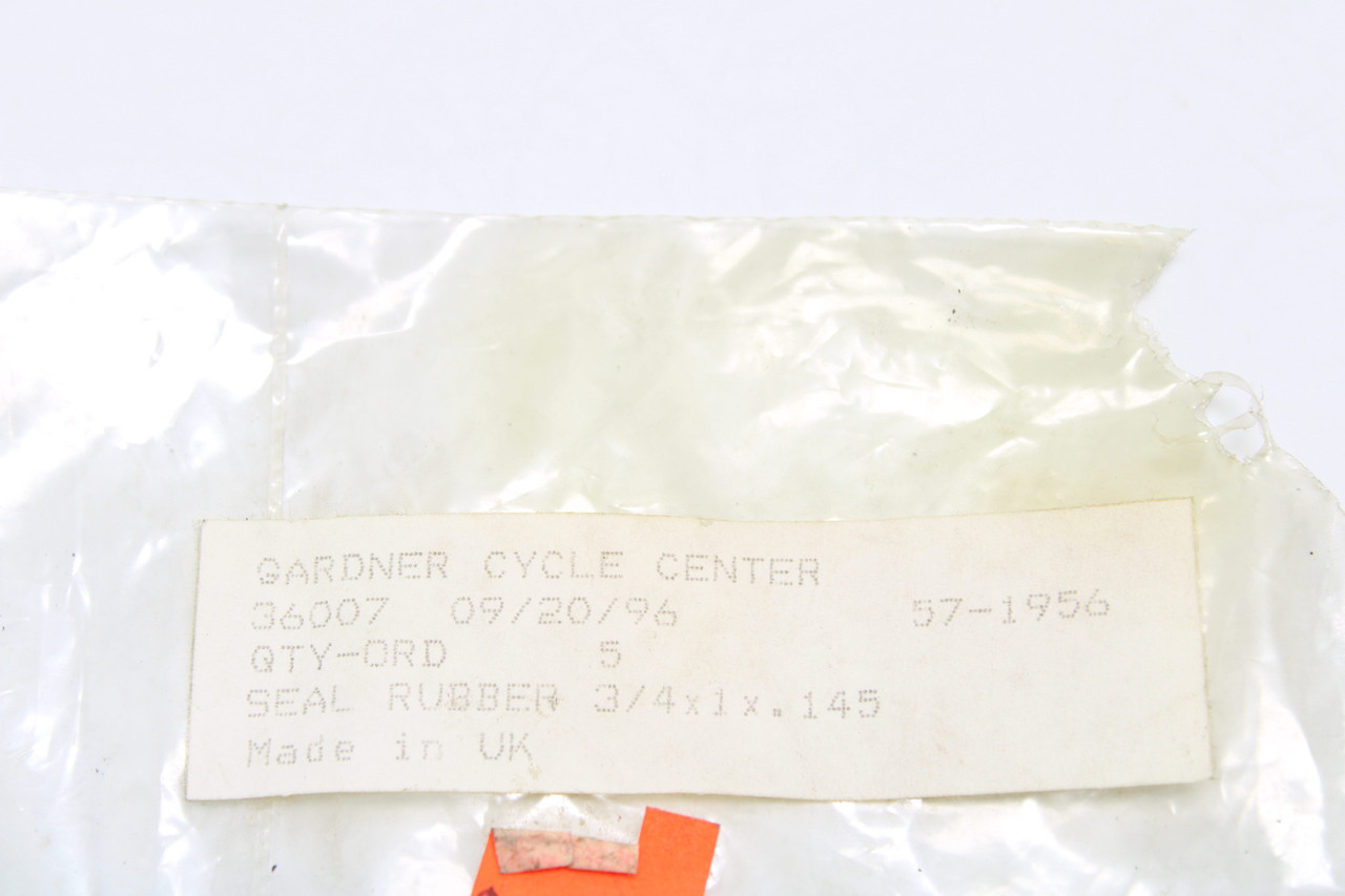 Triumph Kickstart Lever Oil Seal 57-1956 1963-1982 T120T140 T150 TR6