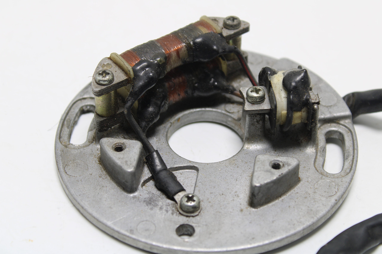 Yamaha YZ250 1990-1995 3SP-85560-11-0 BASE ASSEMBLY Stator Generator Flywheel