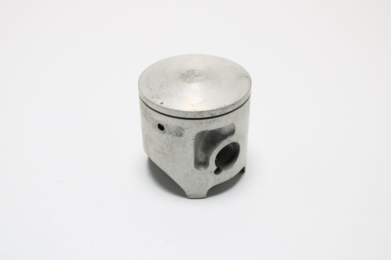 Yamaha YZ125 1983-1984 39W-11636-01-00 Piston 2 O/S 0.500.50Mm)