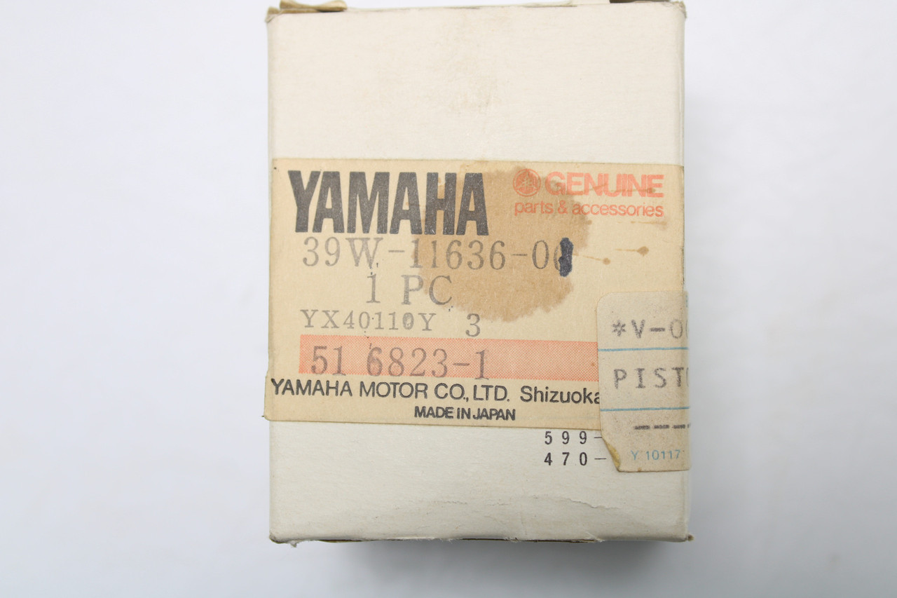 Yamaha YZ125 1983-1984 39W-11636-01-00 Piston 2 O/S 0.500.50Mm)