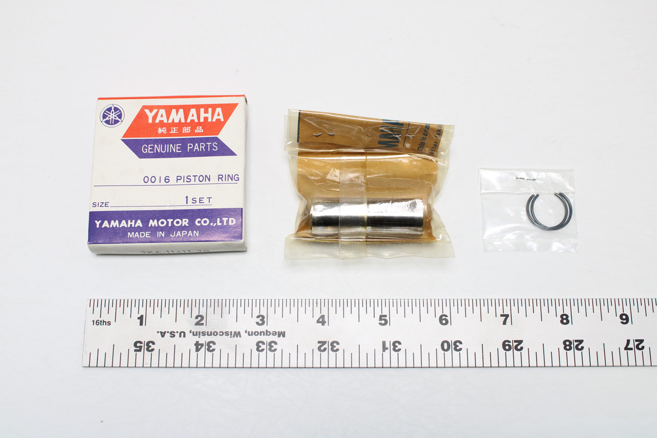 Yamaha YZ125 1981  4V2-11630-20-00 PISTON KIT 2ND (2ND O/S)