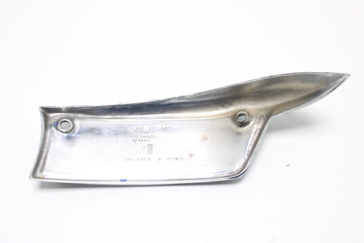 Triumph Late Style Gas-Tank Badge LH 82-9701 1969-1979 T120 TR6 T140 T150