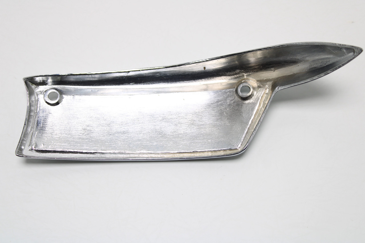 Triumph-Late Style Gas Tank Badge LH 82-9701 1969-1979 T120 TR6 T140 T150