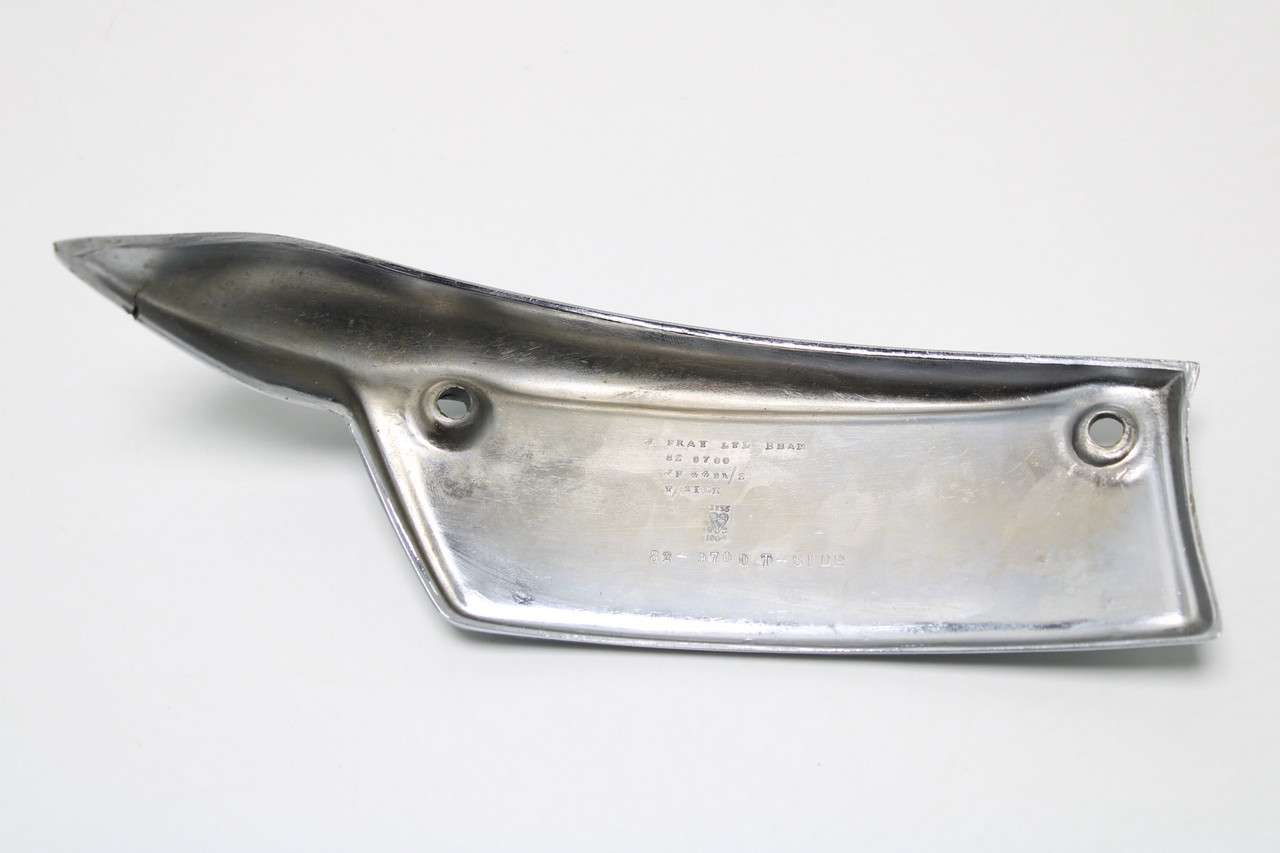 Triumph Late Style Gas-Tank Badge RH 82-9700 1969-1979 T120 TR6 T140 T150