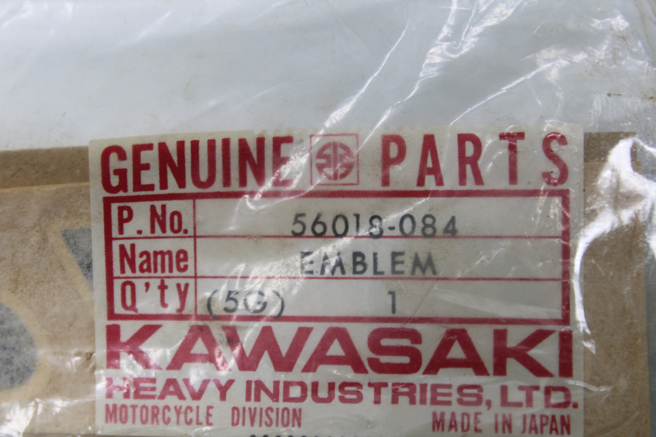 Kawasaki Mach II 1973-1972 56018-084 EMBLEM-L.H SIDE COVER