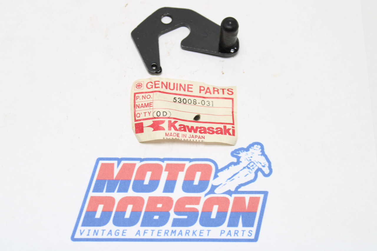 KAWASAKI KD80 MC1 KD100 KM100 53008-031 HOOK,L.H SEAT