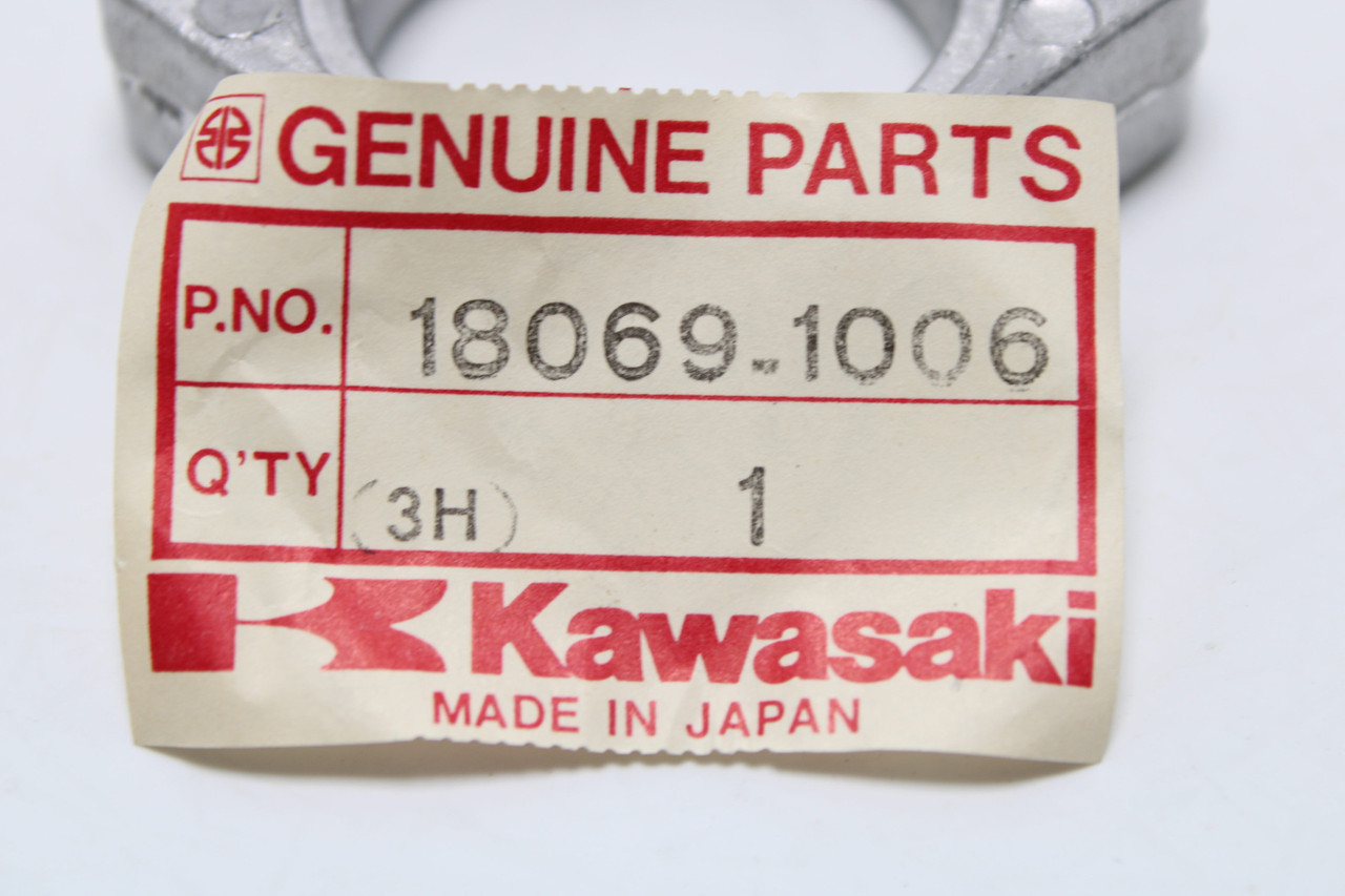 Kawasaki KZ550 650 750 18069-1006 EXHAUST PIPE HOLDER