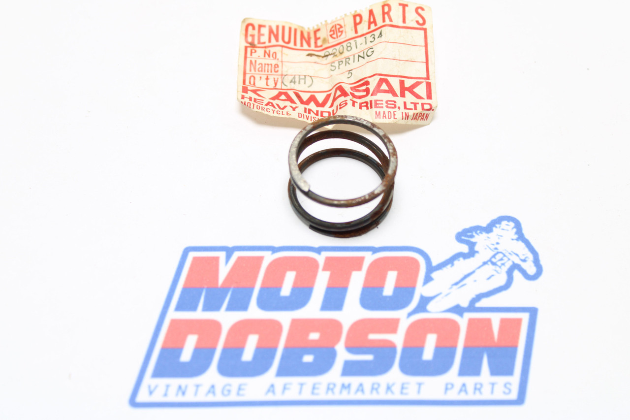 Kawasaki 92081-134 Superseded by 92081-1018 - SPRING,OIL FILTER