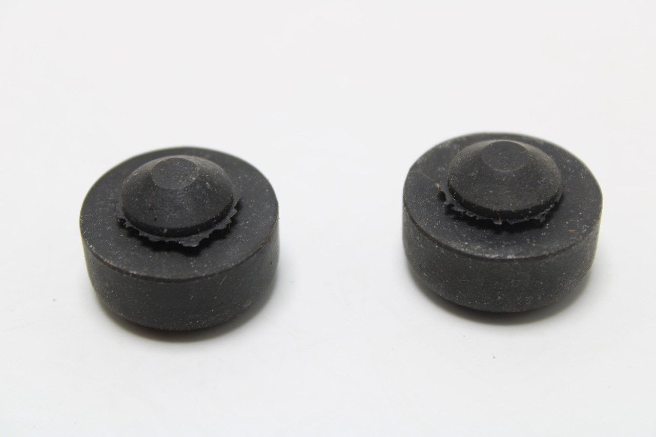 Kawasaki KZ650 KZ1000 KZ400 92075-135 FENDER DAMPER RUBBER