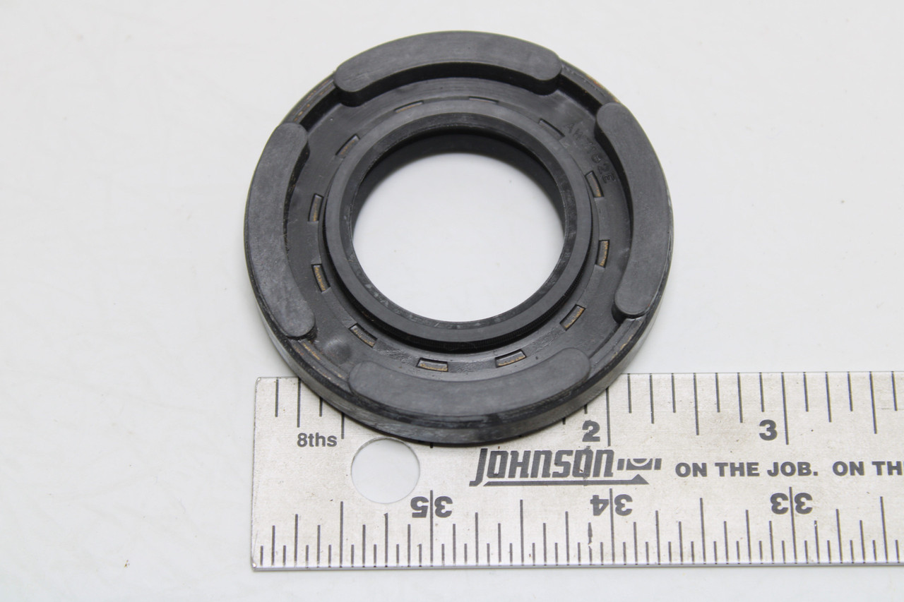 Kawasaki A1 A1-B A1-SS A7-SS 92056-001 OIL SEAL CRANKSHAFT