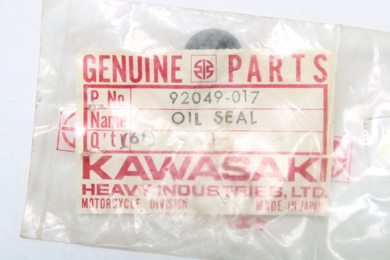 Kawasaki KZ750 1976-1980 92049-017 OIL SEAL,VALVE