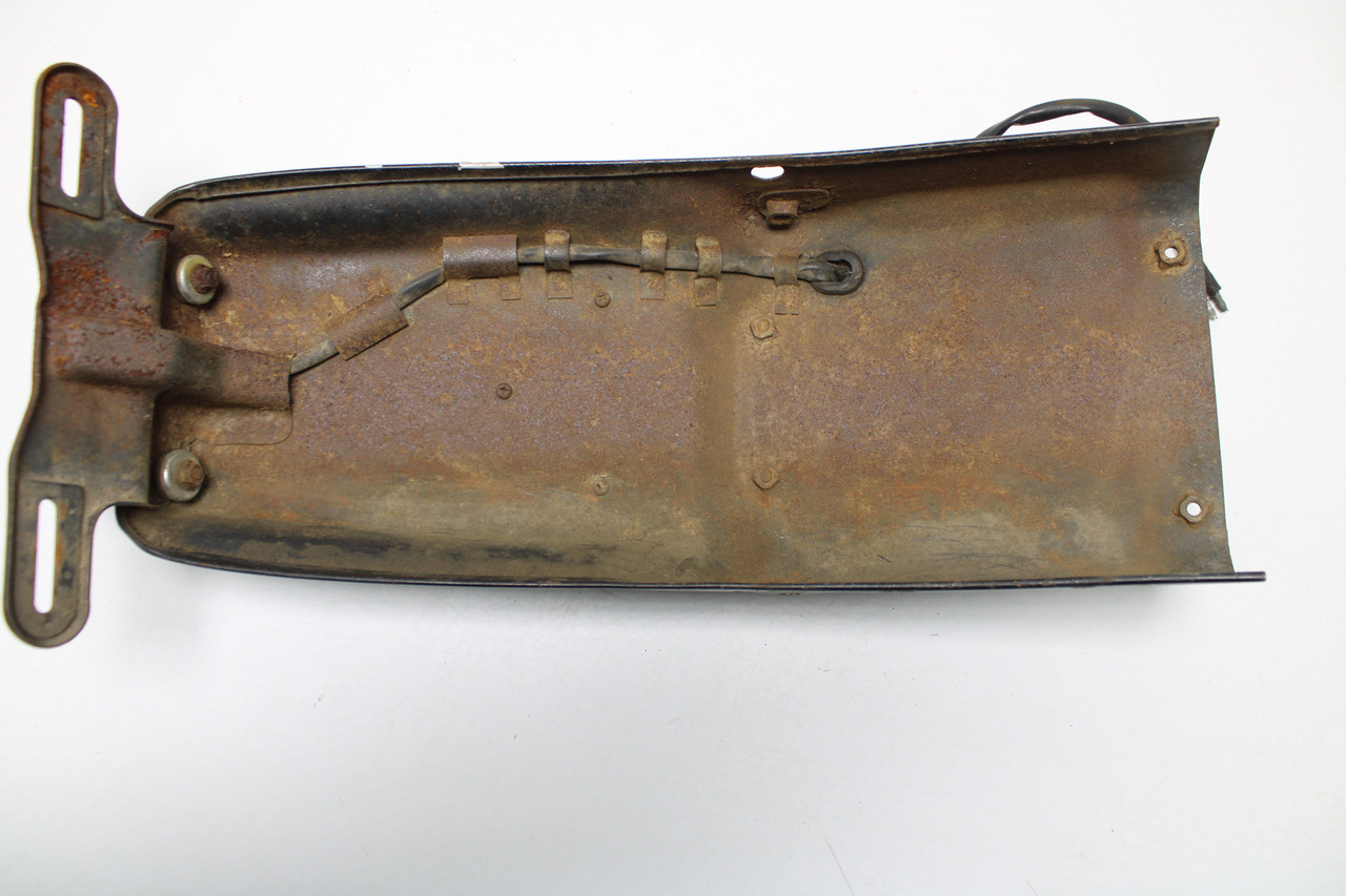 Yamaha YX600T Radian 1987-1988 1UJ-21610-00-98 FENDER, REAR