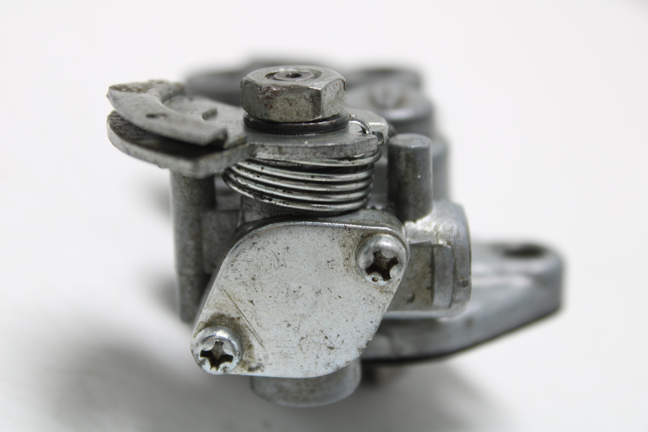 Kawasaki F5 F16082-022 Superseded 16082-038 - OIL PUMP ASSY