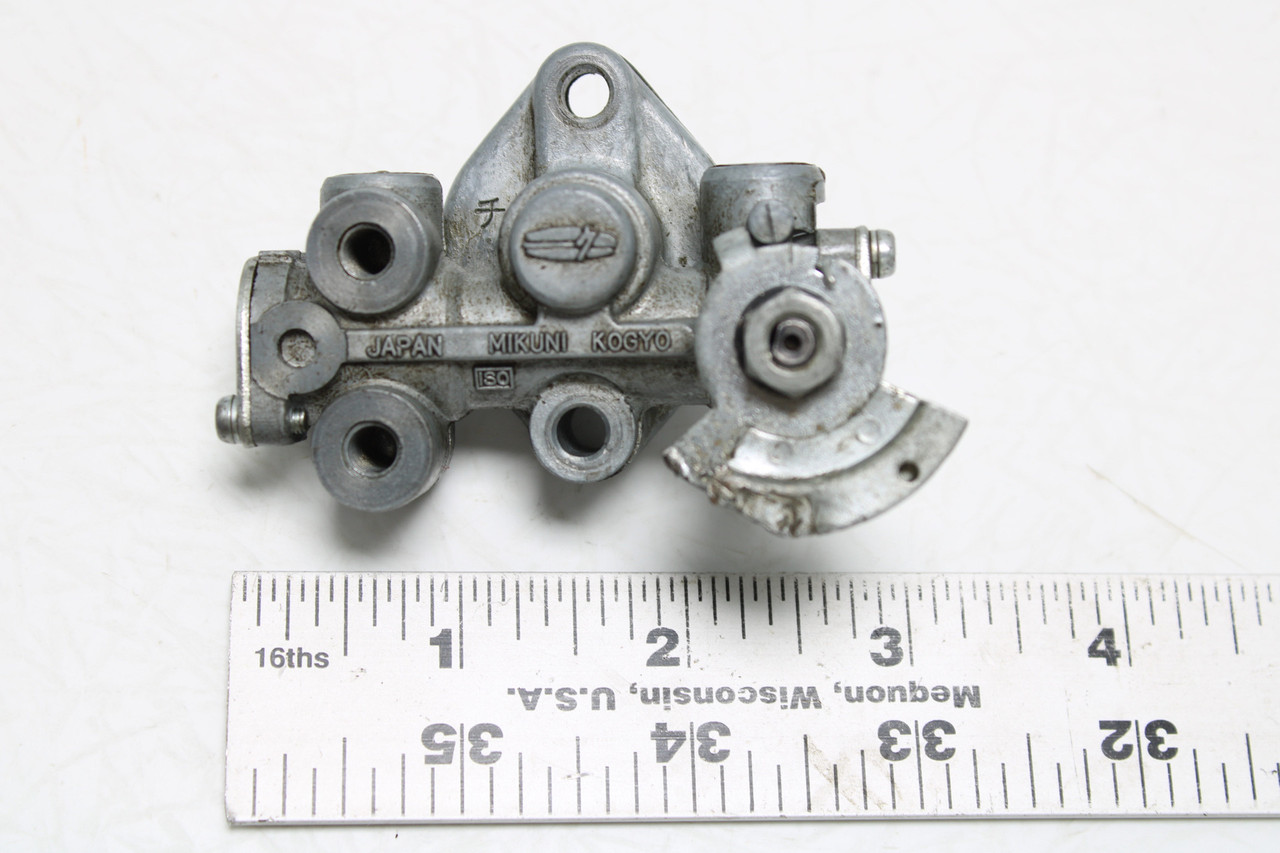 Kawasaki F5 F16082-022 Superseded 16082-038 - OIL PUMP ASSY