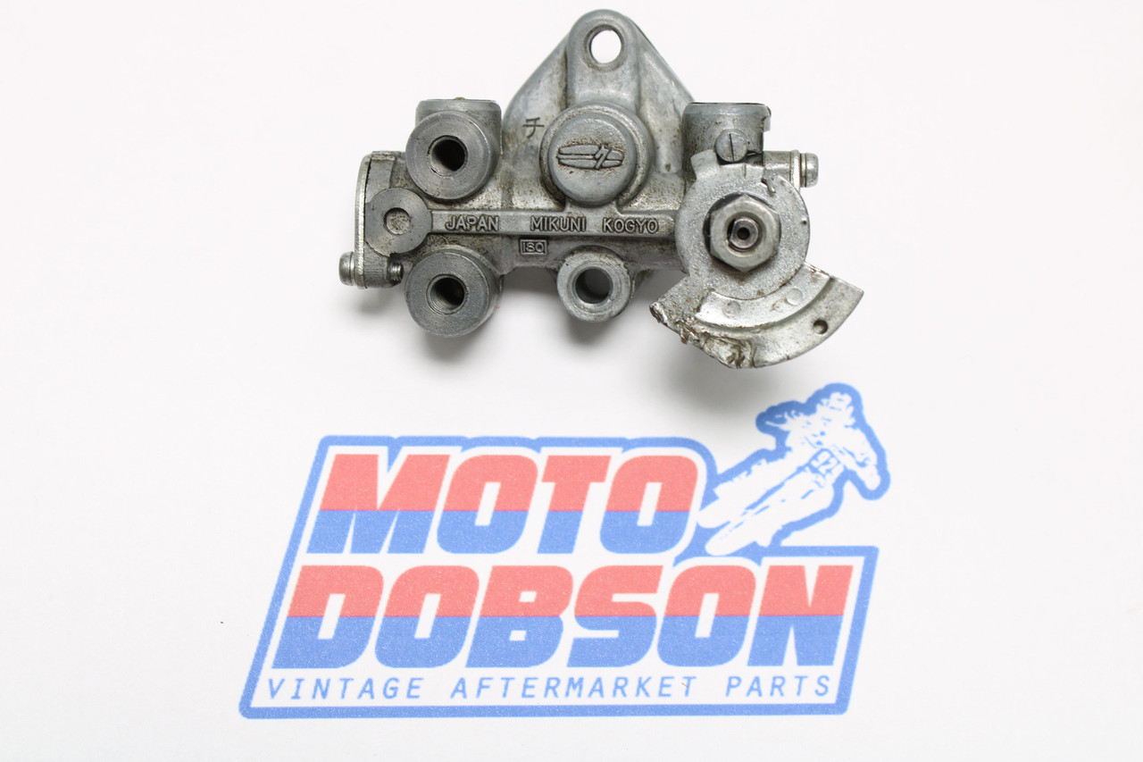 Kawasaki F5 F16082-022 Superseded 16082-038 - OIL PUMP ASSY