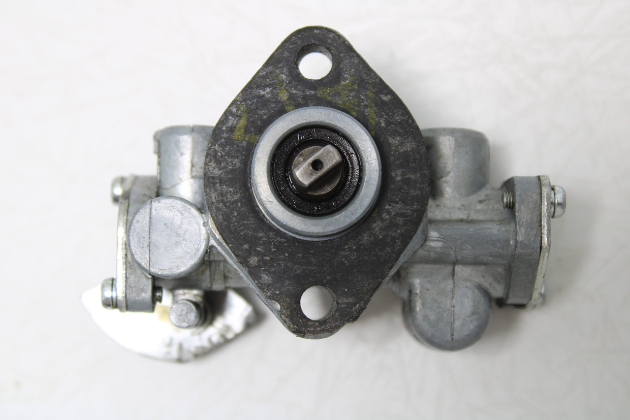 Kawasaki F5 F16082-022 Superseded 16082-038 - OIL PUMP ASSY