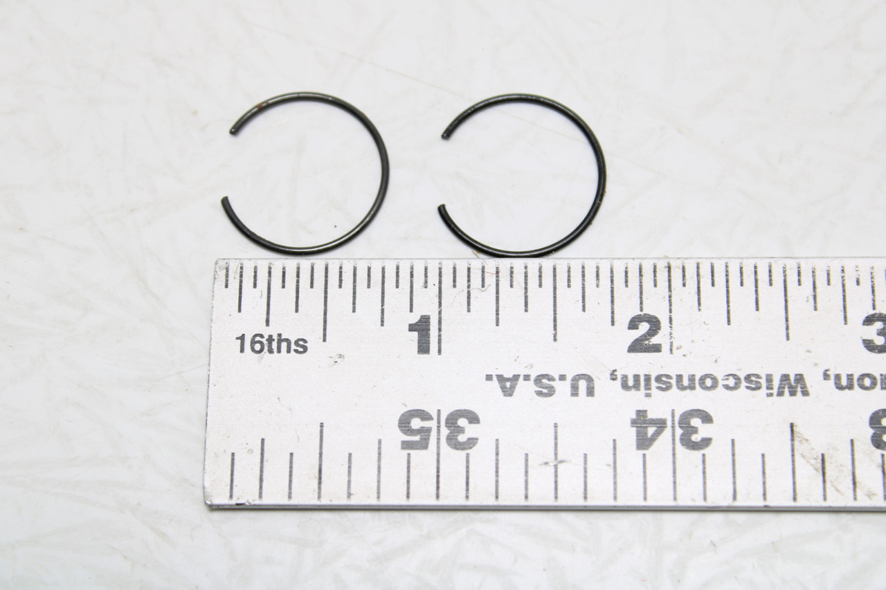 Kawasaki KDX250 KXT250 KT250 92036-015 PISTON PIN CIRCLIP (Sold as a pair)