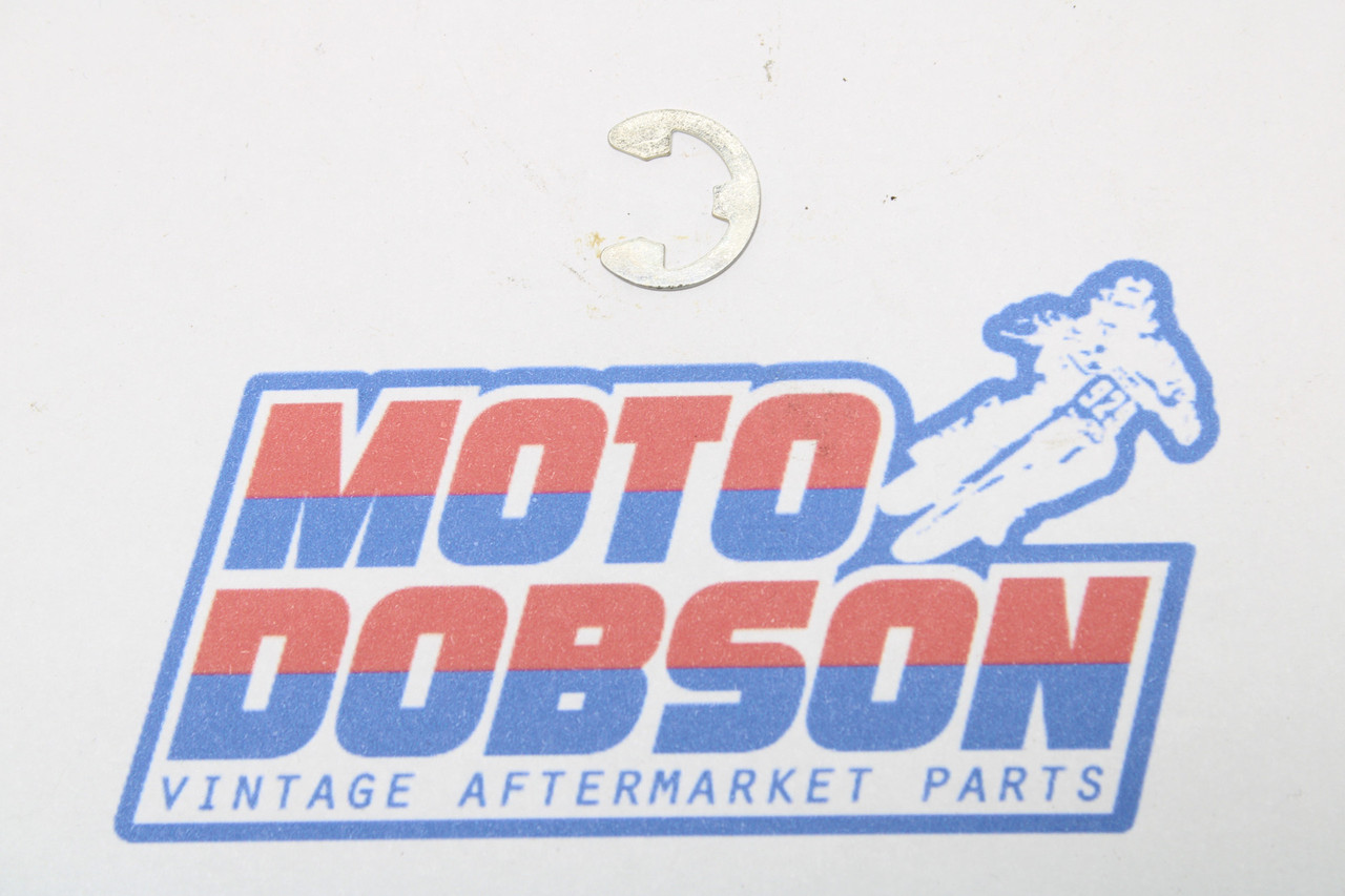Kawasaki KZ400 1974-1978 92036-025 CIRCLIP,KICK