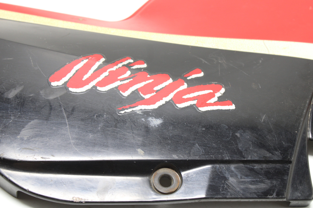 Kawasaki ZX600 650 Ninja 1985 36001-1260 RH Side Cover Fairing