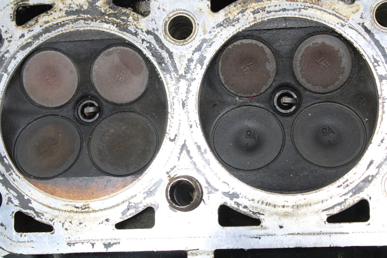 Kawasaki ZX 900 1985-1986 cylinder head