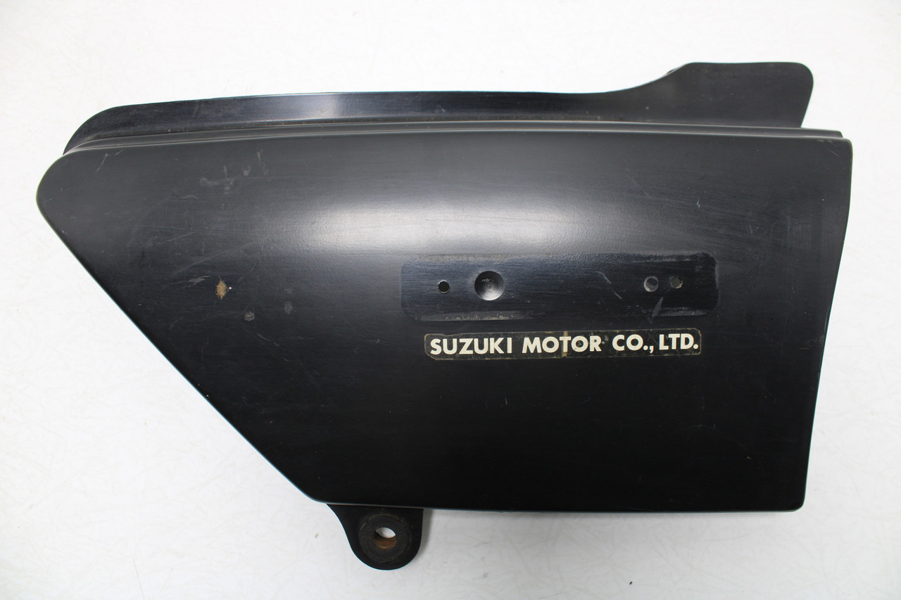Suzuki GS750 1977-1979 47111-45000 Right Side Cover
