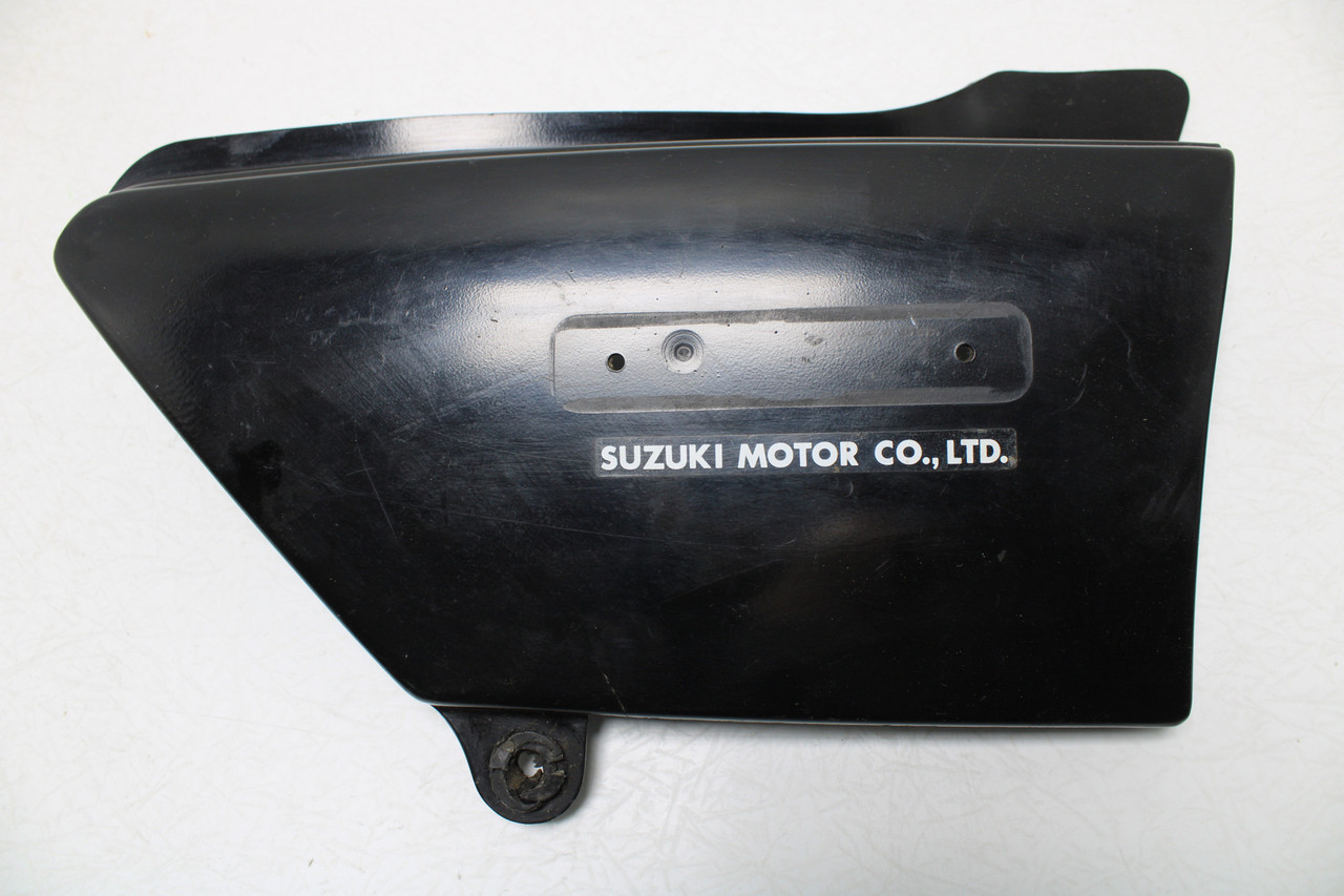 Suzuki GS750 1977-1979 47111-45000 - Right Side Cover