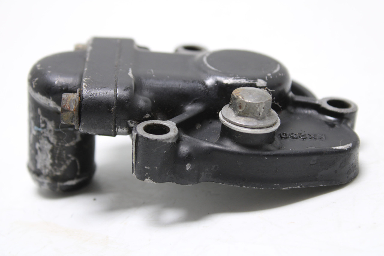 Kawasaki KX 250-1986-1987 16142-1067 COVER-PUMP Water