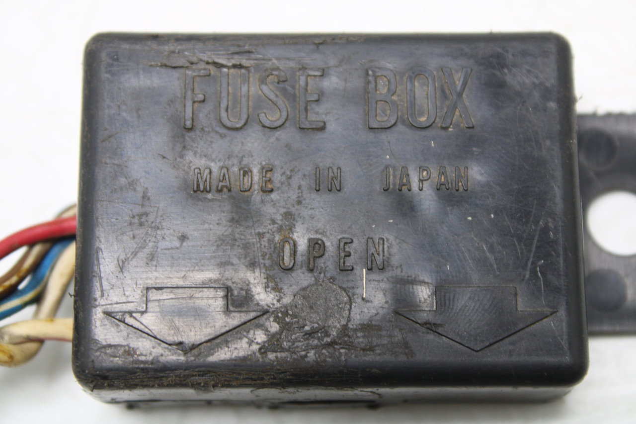 Kawasaki GPZ KZ550 1982-1983 Fuse Box