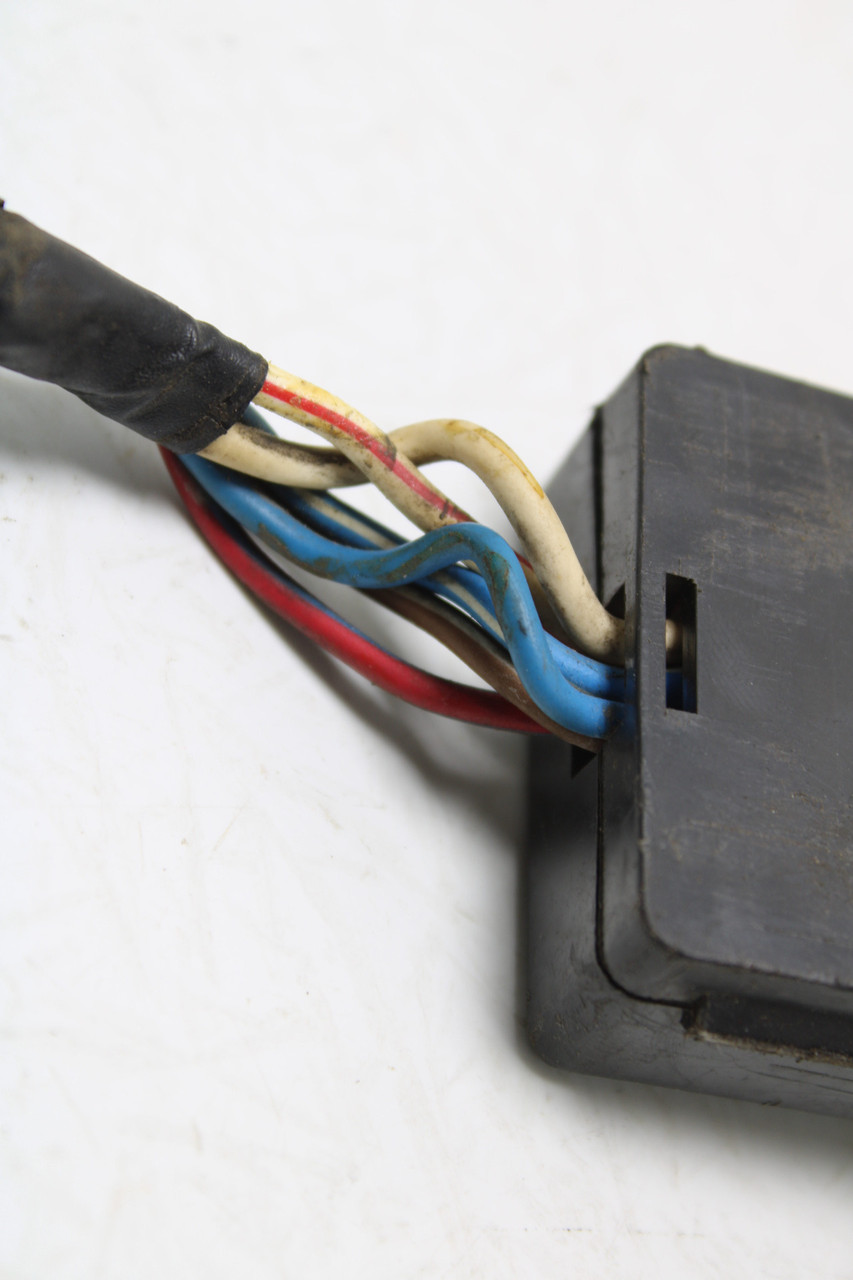 Kawasaki GPZ KZ550 1982-1983 Fuse Box